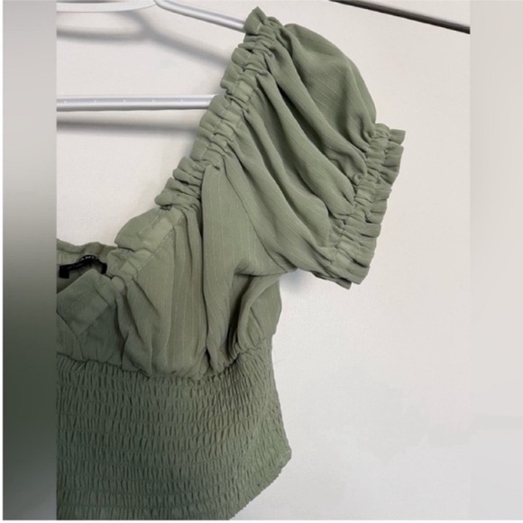 NWOT Dynamite Delphine Top - Picture 4 of 6